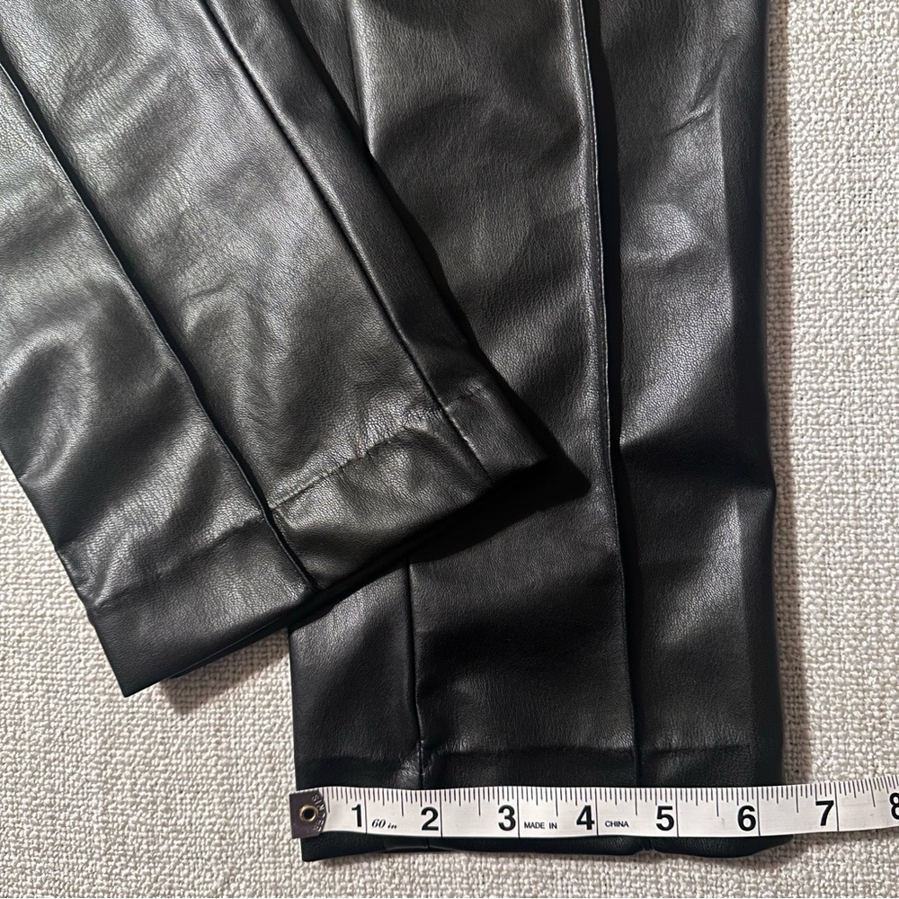 H&M Black Vegan Leather Trousers Coated Pants Faux Straight Leg Women's 6 - Picture 13 of 13